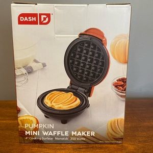 Dash mini waffle maker
